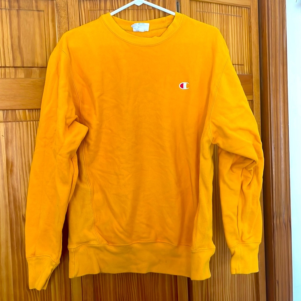 Champion Crewneck: yellow